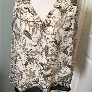 NWT Izod white and black blouse